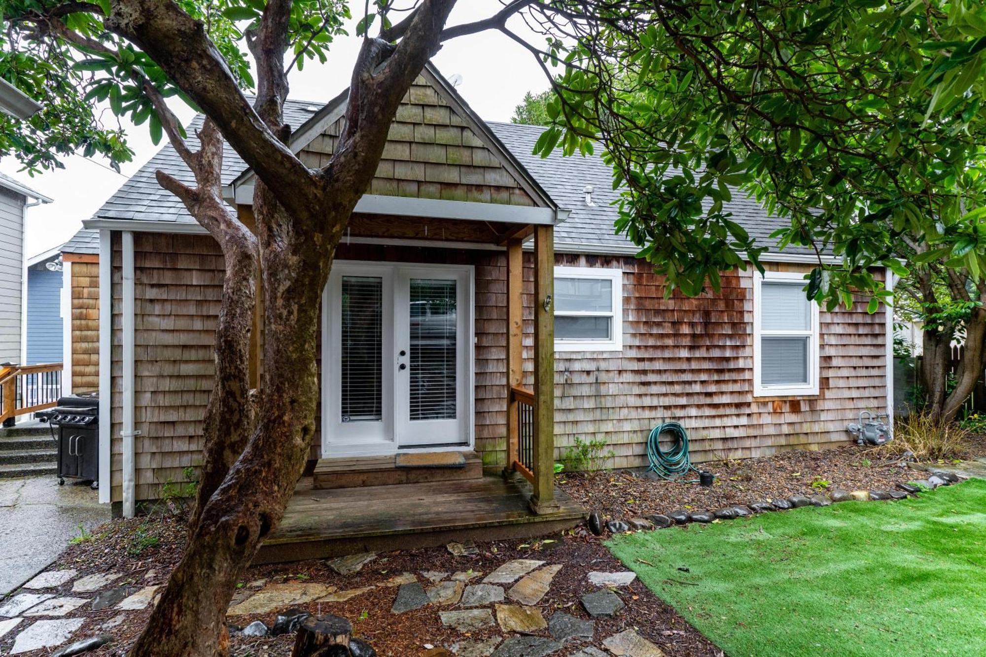 Just Beachy Villa Lincoln City Exterior photo