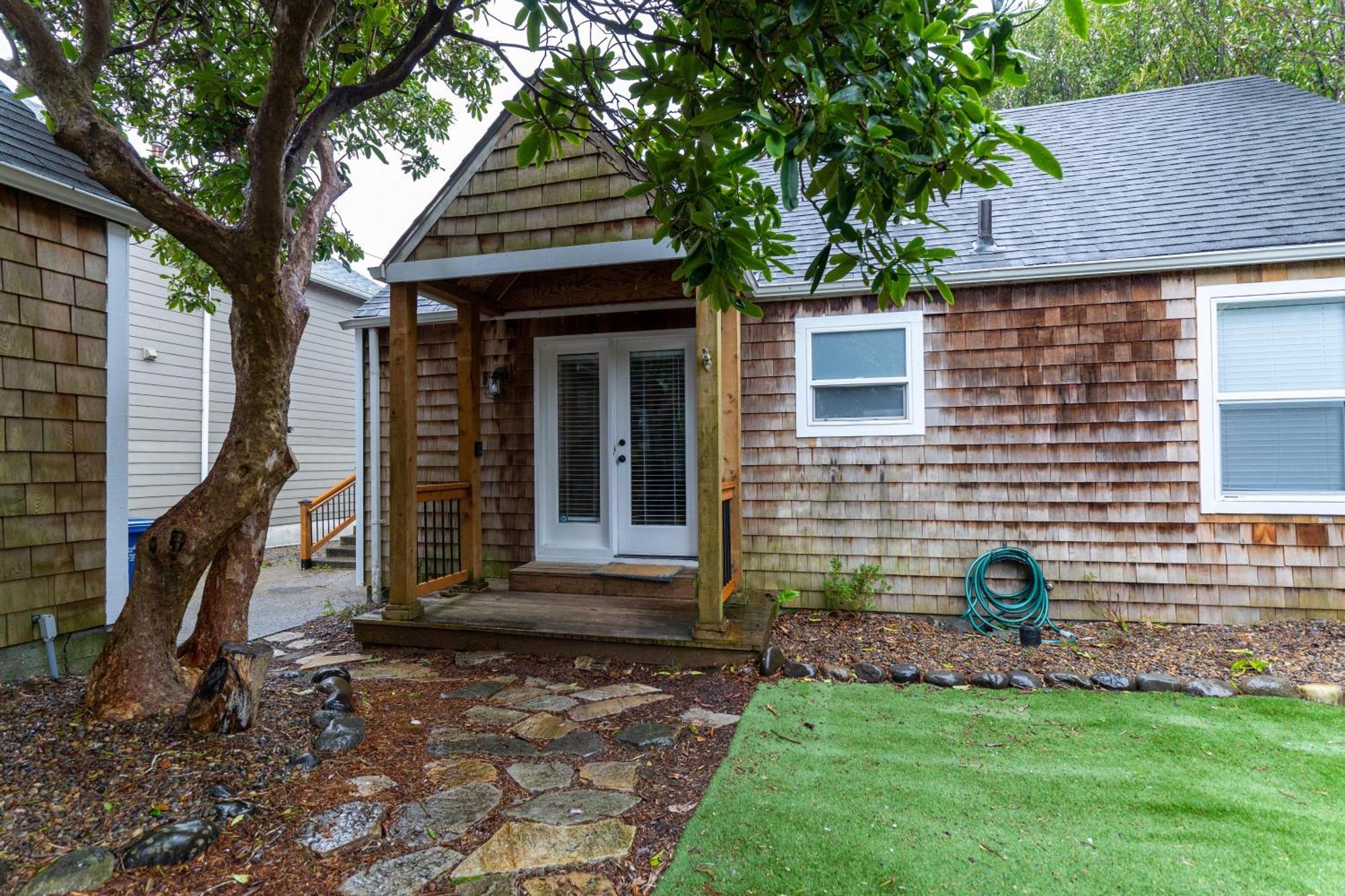 Just Beachy Villa Lincoln City Exterior photo